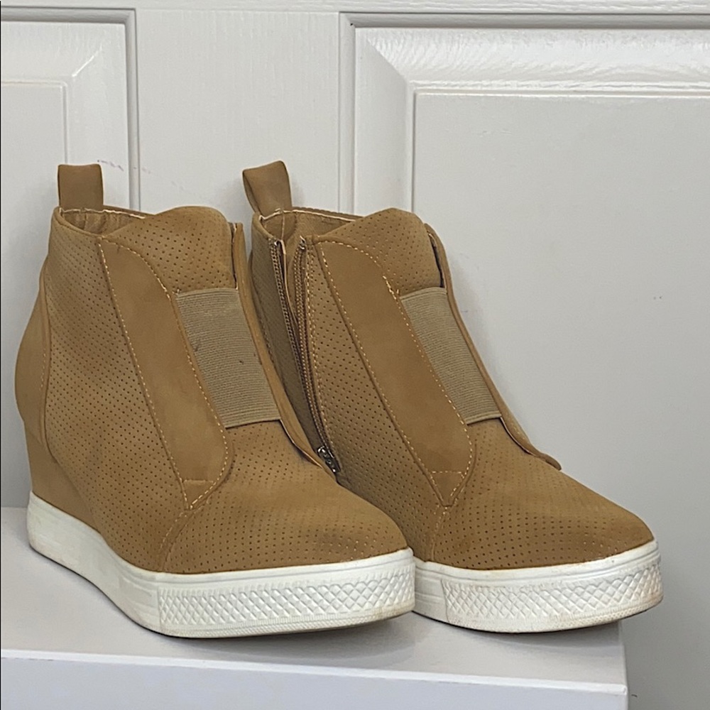 Tan Wedge heel shoes